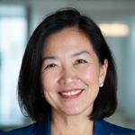 Portrait of Evelyn Tan, Founder and CEO of FinLykke Edu